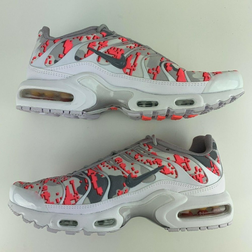 Nike Air Max Plus TN Womens Running Shoes - Picture 4 of 8